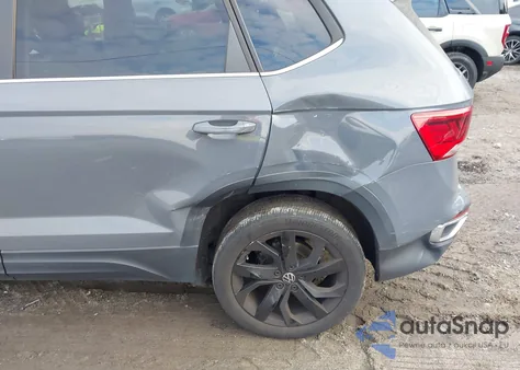 2022 Volkswagen Taos 1.5T Se z USA, uszkodzony, nr VIN 3VVLX7B25NM003837